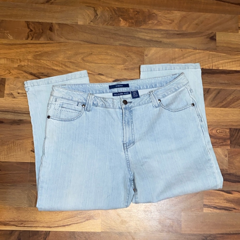 Vintage light wash Bill Blass jeans size 16
